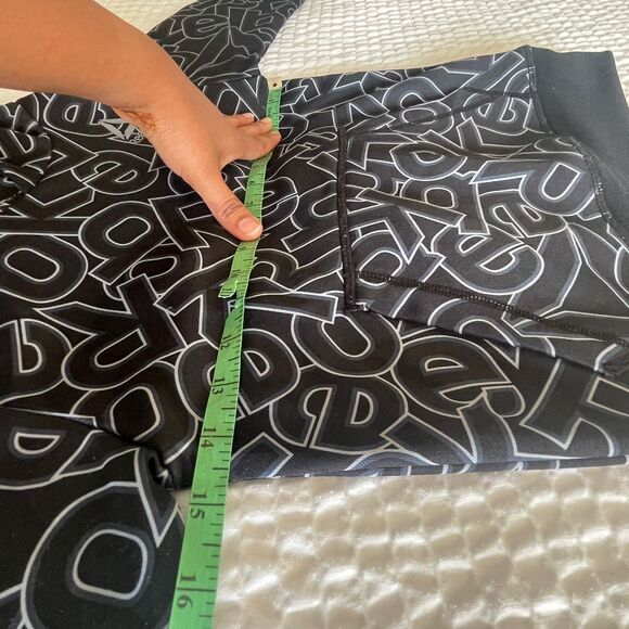 Reebok Boy's Pullover All Over Logo Active Hoodie Size 4/5 XS/XCH/TP - Picture 7 of 8